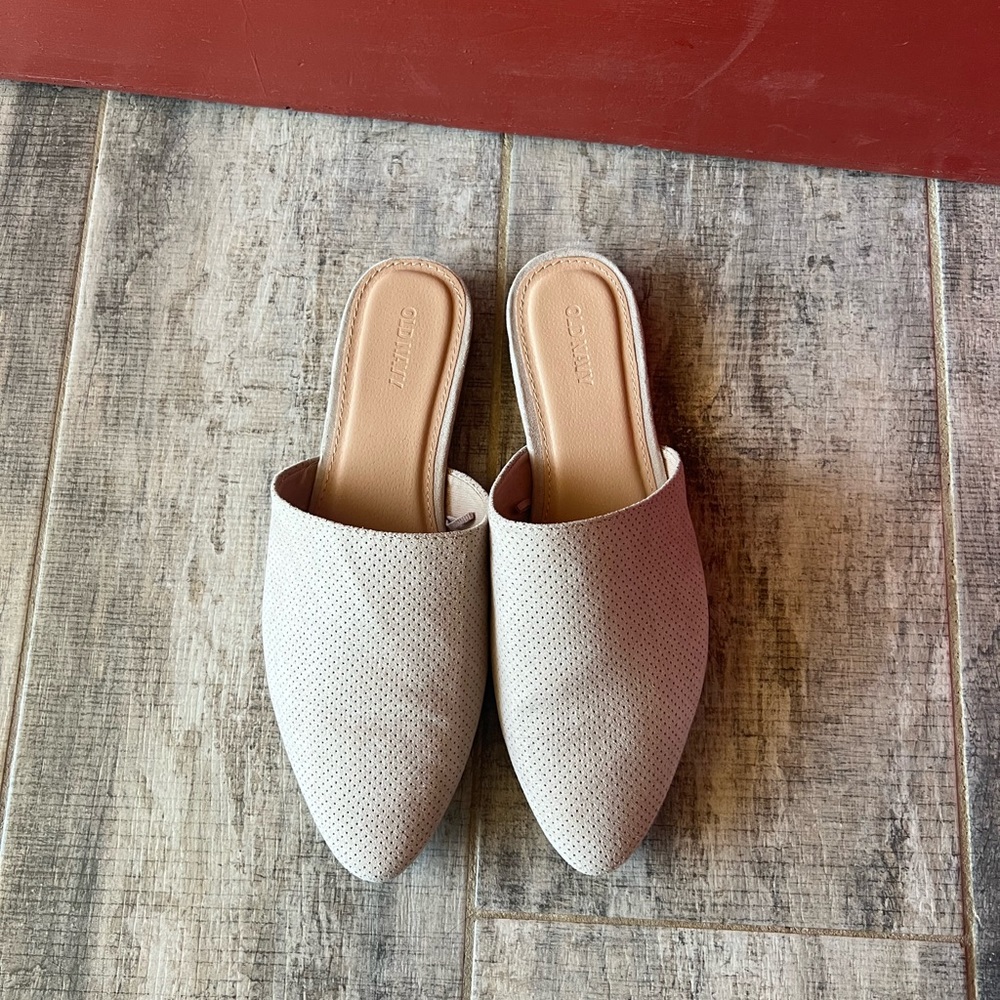 Old navy mules